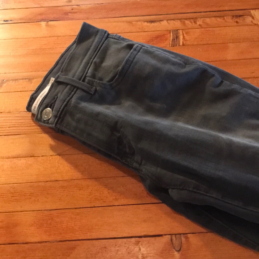 Levi’s Black Jeans